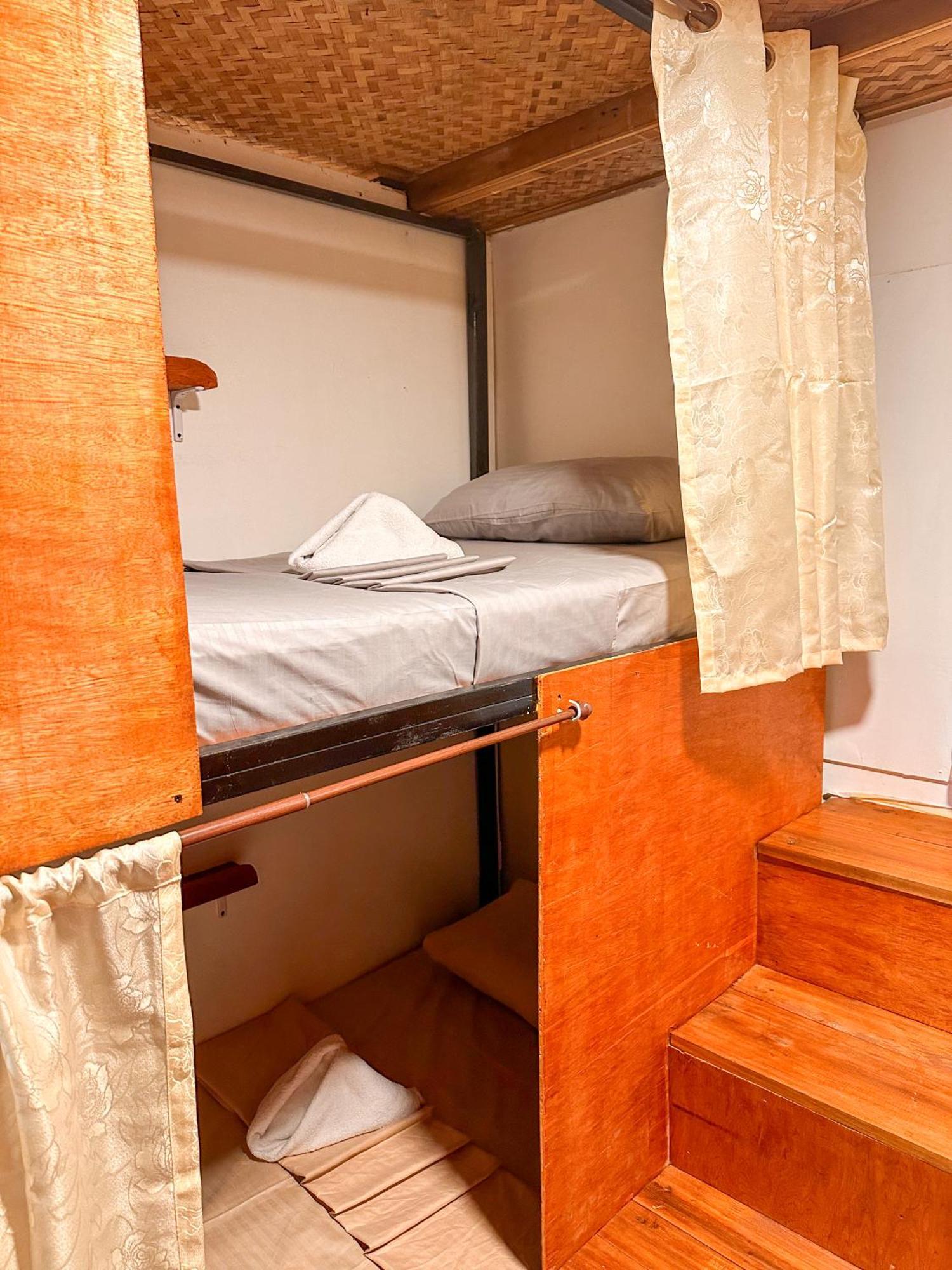 Hangout'S Hostel El Nido Buitenkant foto